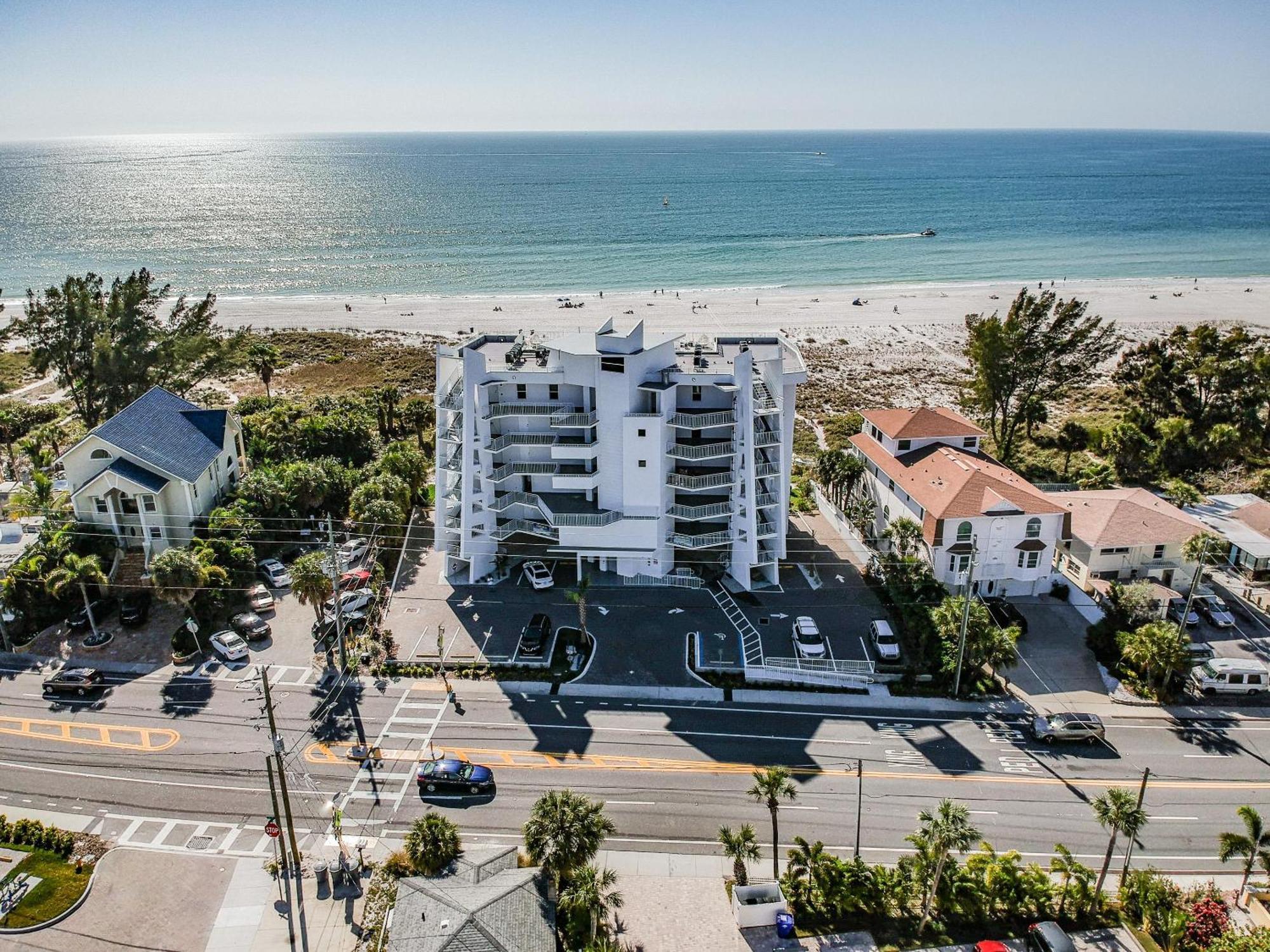 Oceana 305 East Villa St. Pete Beach Exterior photo
